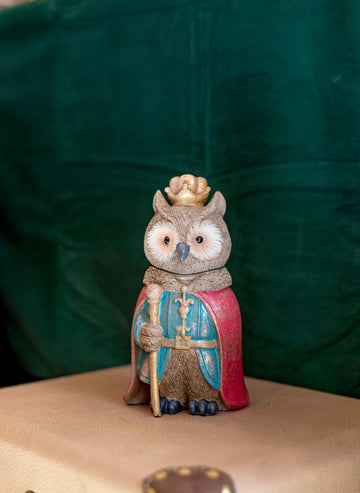 Gufo con mantello vintage